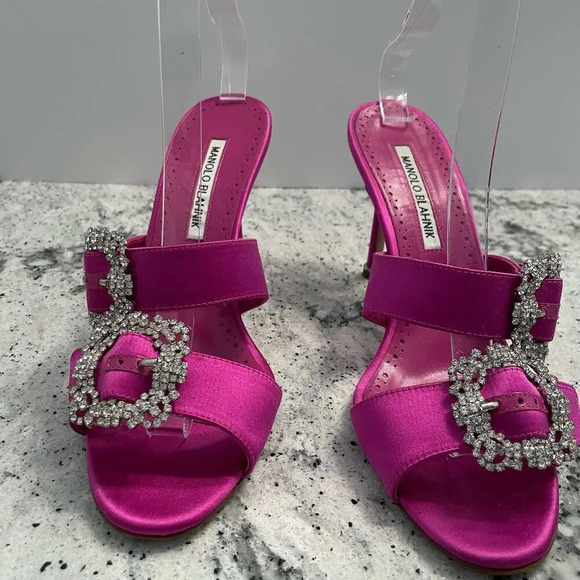Manolo Blahnik Mulussanhan Mules Sandals Satin Crystal Buckle Pink Size 38.5 - Picture 3 of 16